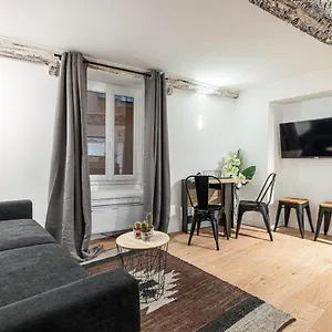 Apartment Coeur Du Vieux - 2 Pieces De Charme, Nice